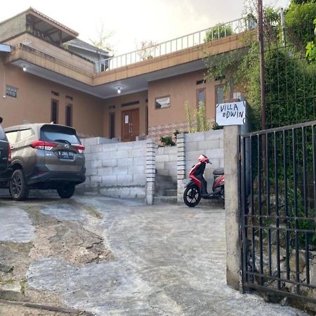 Villa Edwin Puncak Bogor Buitenkant foto